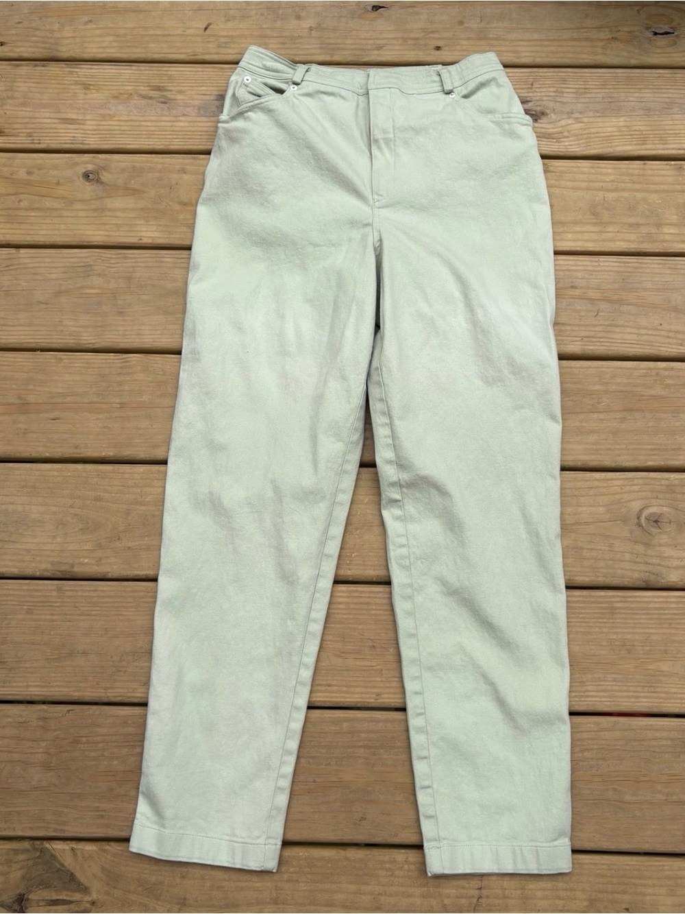 Ellen Tracy Company Women’s Size 4 Sage Green Stretch Straight Leg Pants